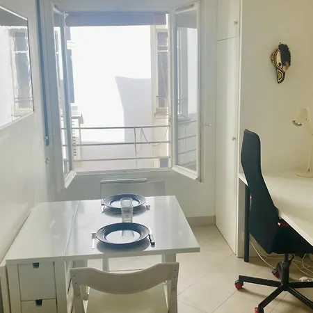 Apartment Studio Calme Au Coeur De Paris