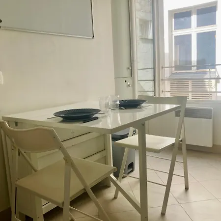 Studio Calme Au Coeur De Apartment Paris